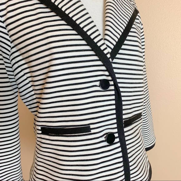 Black and White Striped Jacket/Blazer Size Large - Picture 3 of 8